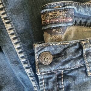 Silver Jeans Suki Women’s Size 14/31 Mid Slim Bootcut Medium Wash Denim Western